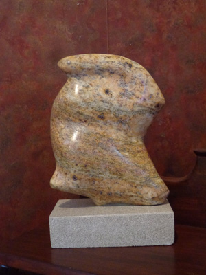 L.G Ondes, granit sur pierre indiana, 22 x 14 x 8 cm